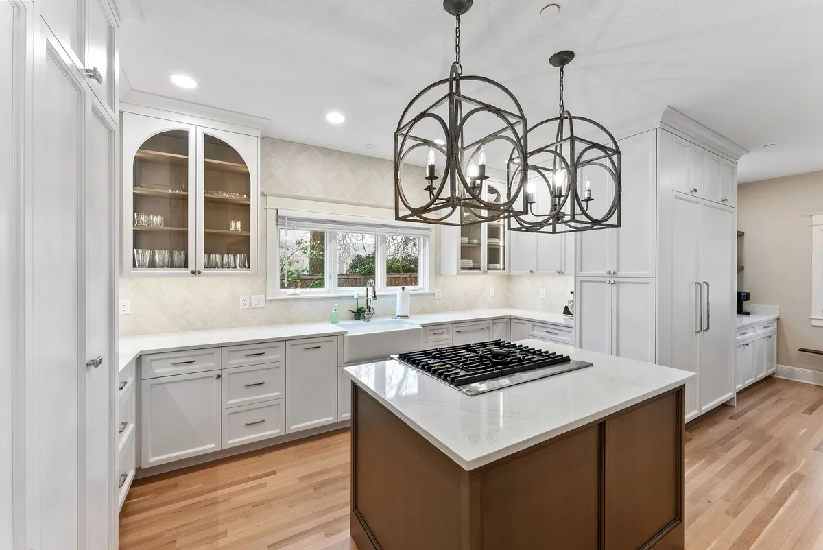Kitchen electrical work with pendant lighting and recessed cans by Newman Electric in Vancouver WA